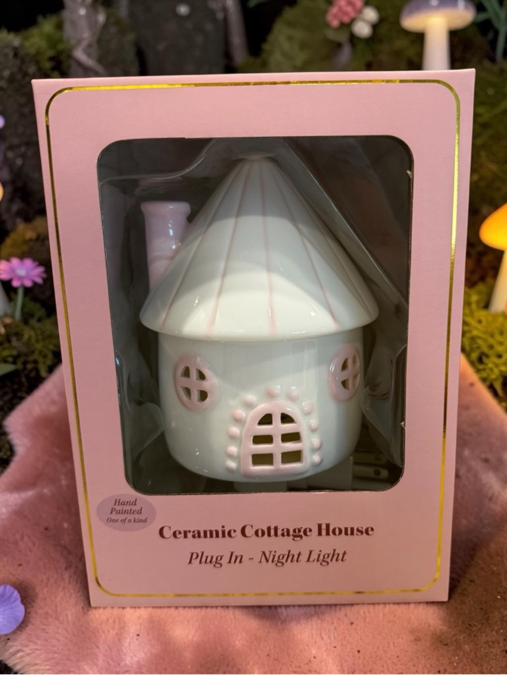 Hand painted Ceramic Cottage House Plug-In Night Light - Pink & White
